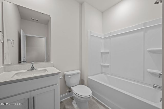 228 Lake Tyler Drive, New Bern, NC 28560