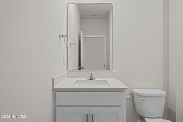 228 Lake Tyler Drive, New Bern, NC 28560