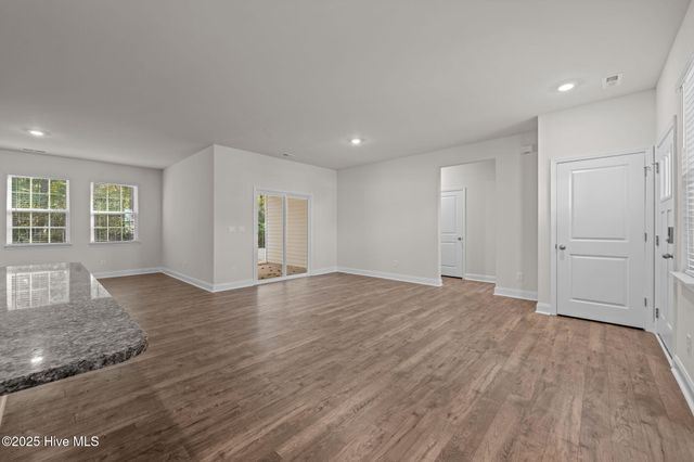 228 Lake Tyler Drive, New Bern, NC 28560