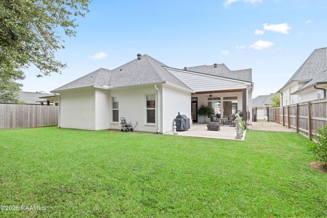 220 Treescape Drive, Lafayette, LA 70508