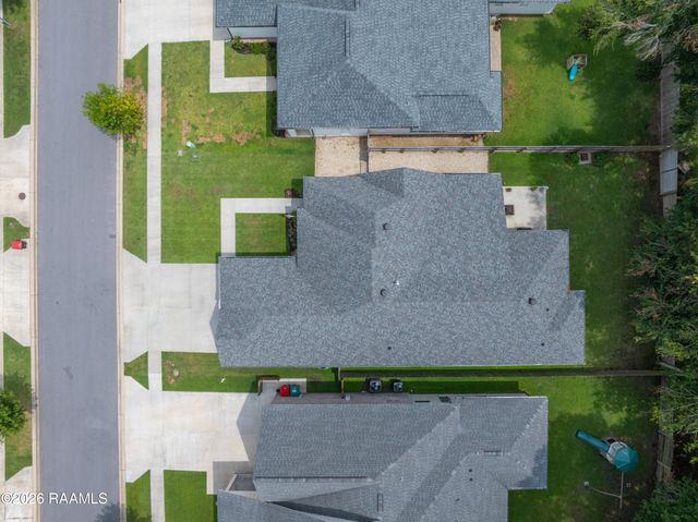 220 Treescape Drive, Lafayette, LA 70508