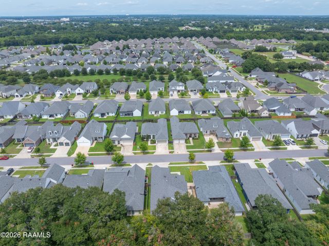 220 Treescape Drive, Lafayette, LA 70508