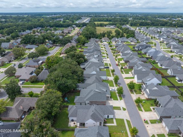 220 Treescape Drive, Lafayette, LA 70508