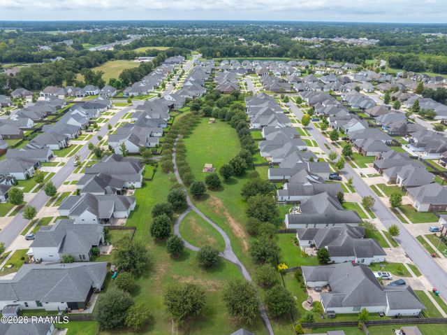 220 Treescape Drive, Lafayette, LA 70508