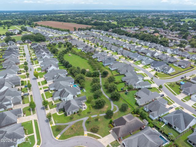 220 Treescape Drive, Lafayette, LA 70508