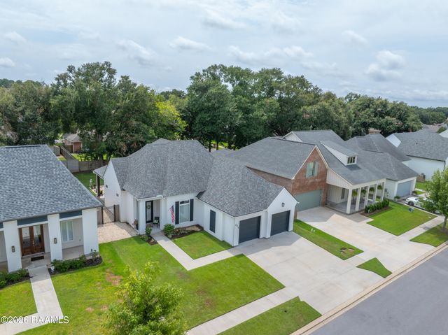 220 Treescape Drive, Lafayette, LA 70508