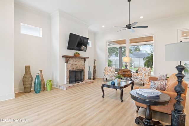 220 Treescape Drive, Lafayette, LA 70508