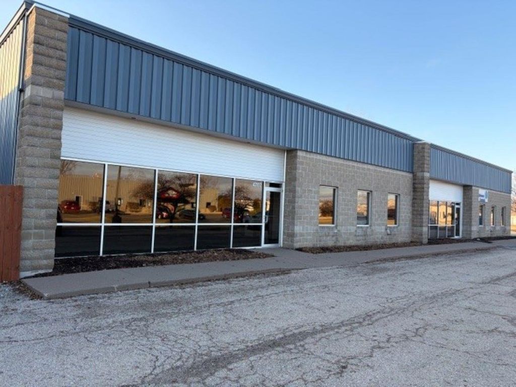 4705-4707 15th Street A Street, Moline, IL 61265