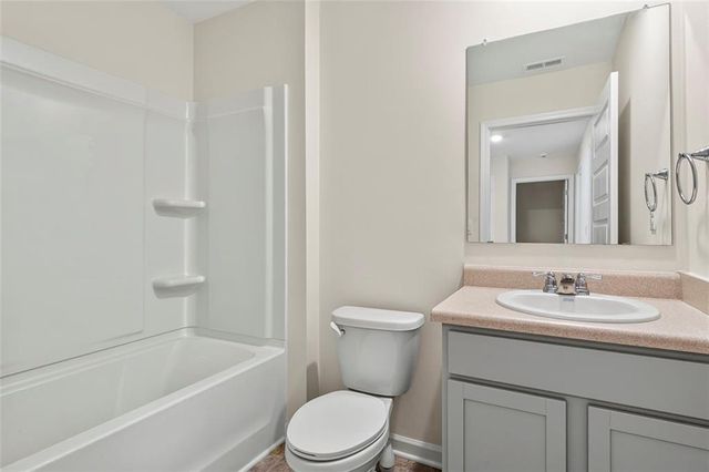 174 Hampton Circle, Mcdonough, GA 30253