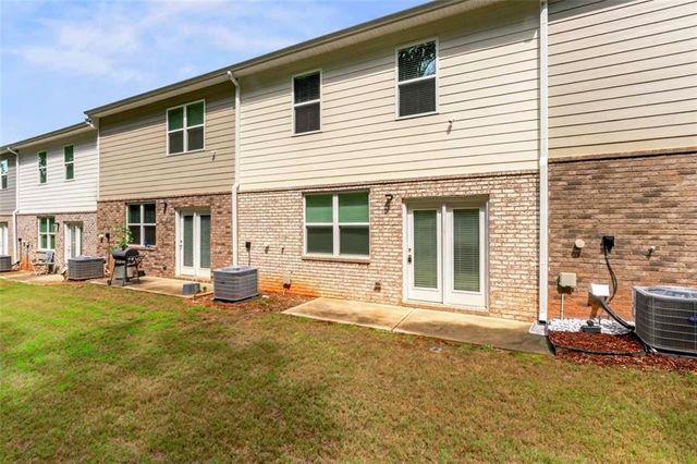 174 Hampton Circle, Mcdonough, GA 30253
