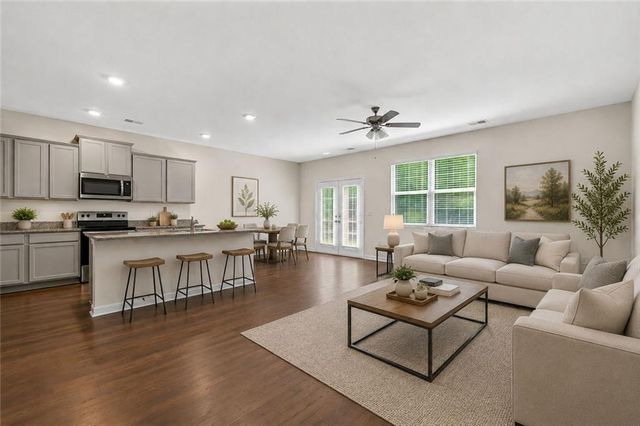 174 Hampton Circle, Mcdonough, GA 30253