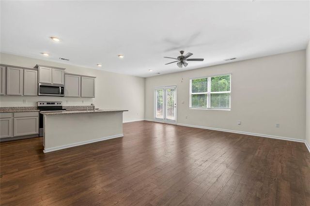 174 Hampton Circle, Mcdonough, GA 30253