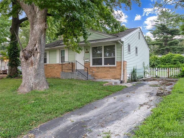 6824 Frostview Lane, Berkeley, MO 63134