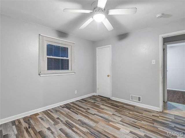 6824 Frostview Lane, Berkeley, MO 63134