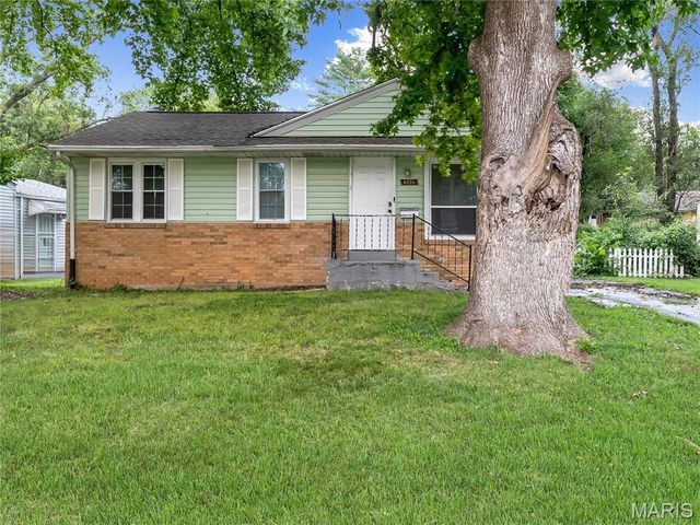6824 Frostview Lane, Berkeley, MO 63134