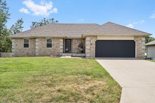 3586 West Village Terrace, Springfield, MO 65810