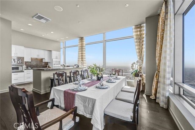 900 W Olympic Boulevard 50A, Los Angeles, CA 90015