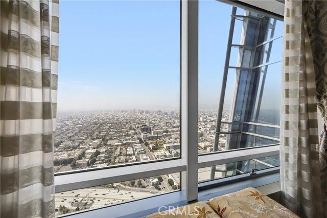 900 W Olympic Boulevard 50A, Los Angeles, CA 90015