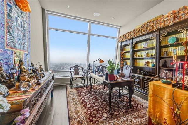 900 W Olympic Boulevard 50A, Los Angeles, CA 90015