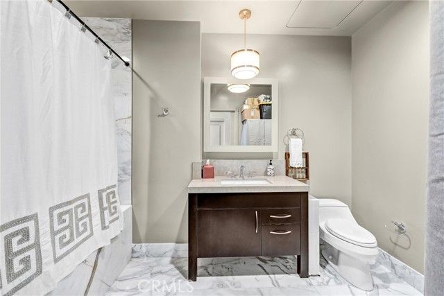 900 W Olympic Boulevard 50A, Los Angeles, CA 90015