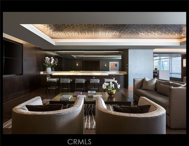 900 W Olympic Boulevard 50A, Los Angeles, CA 90015