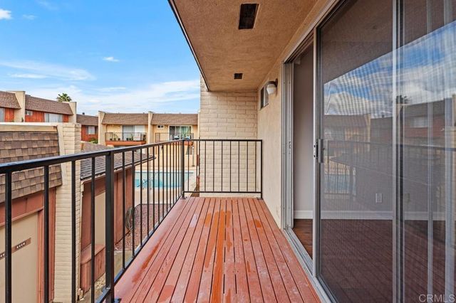 831 E 3rd Avenue 8, Escondido, CA 92025