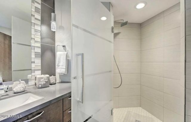 6010 E CHOLLA Lane, Paradise Valley, AZ 85253