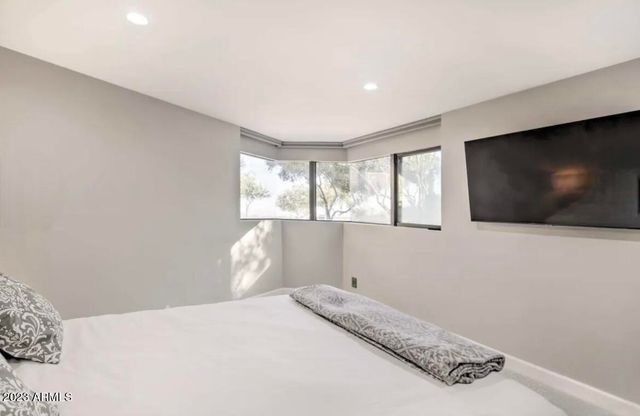 6010 E CHOLLA Lane, Paradise Valley, AZ 85253