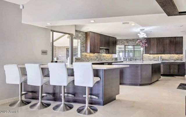 6010 E CHOLLA Lane, Paradise Valley, AZ 85253