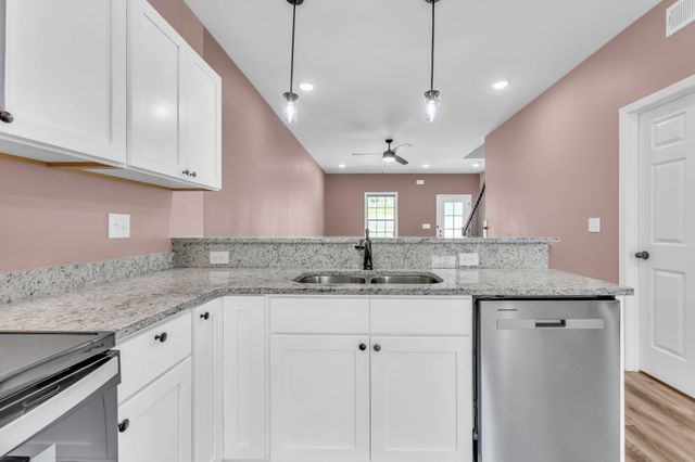 500 Peachers Mill Rd Unit C2, Clarksville, TN 37042