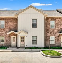500 Peachers Mill Rd Unit C2, Clarksville, TN 37042