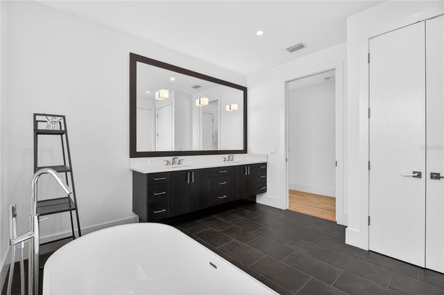 911 GOLFVIEW STREET, Orlando, FL 32804