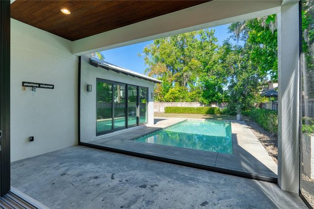 911 GOLFVIEW STREET, Orlando, FL 32804