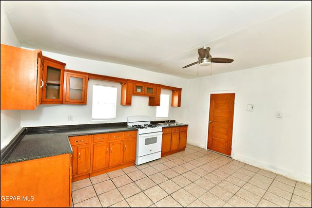 1908 Olive Avenue A, El Paso, TX 79901