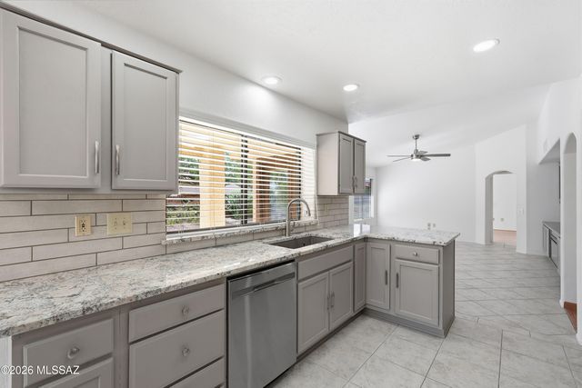 14311 N Choctaw Drive, Oro Valley, AZ 85755
