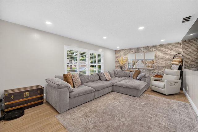 729 MONMOUTH WAY, Winter Park, FL 32792