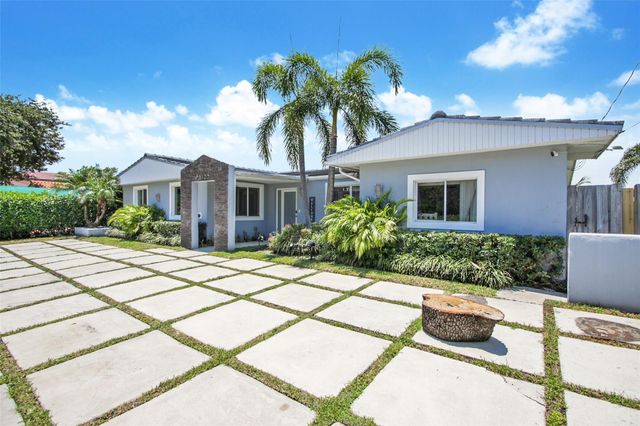 20730 NE 23rd Ave, Miami, FL 33180