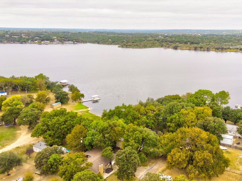 6717 Sunset Cove Court, Granbury, TX 76049