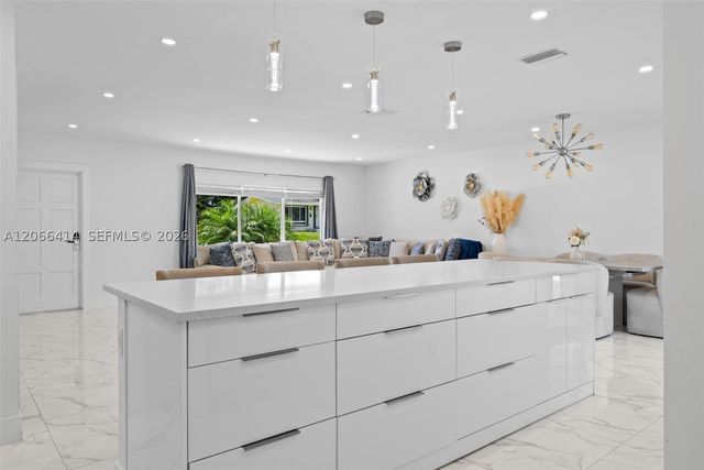 669 NW 15th Ave 0, Boca Raton, FL 33486