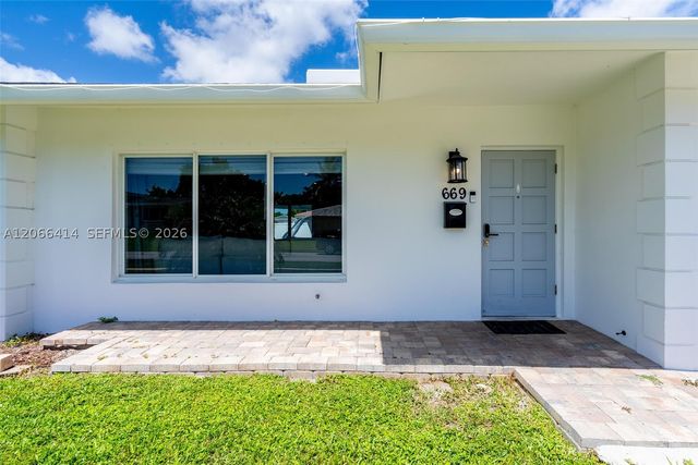 669 NW 15th Ave 0, Boca Raton, FL 33486