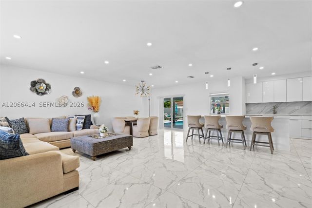 669 NW 15th Ave 0, Boca Raton, FL 33486