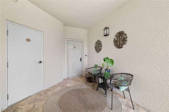 5706 Cape Harbour DR 110, Cape Coral, FL 33914