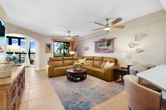 5706 Cape Harbour DR 110, Cape Coral, FL 33914