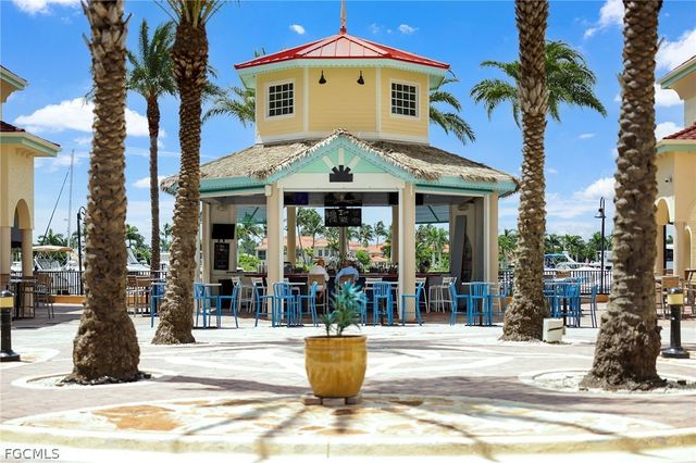 5706 Cape Harbour DR 110, Cape Coral, FL 33914