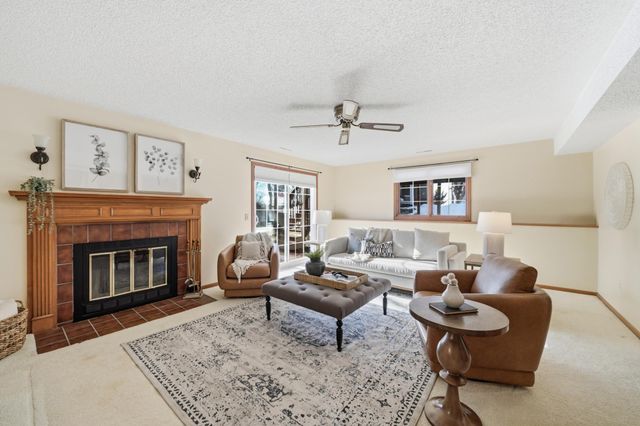 185 Cascade Court, Chanhassen, MN 55317