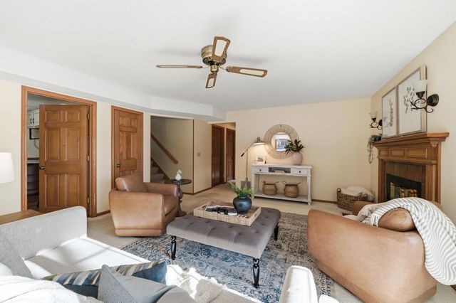 185 Cascade Court, Chanhassen, MN 55317