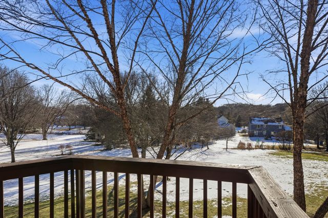 185 Cascade Court, Chanhassen, MN 55317