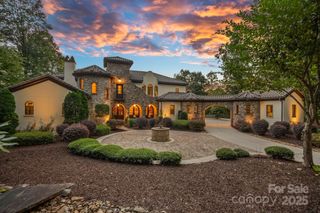 6821 Pebble Bay Drive, Denver, NC 28037