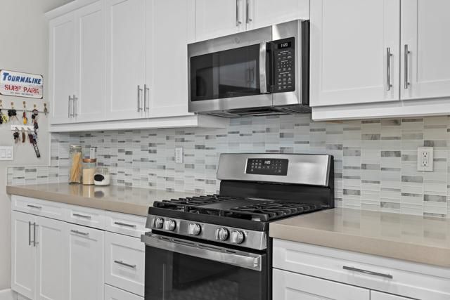 1108 Delpy View, Vista, CA 92084