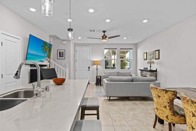 1108 Delpy View, Vista, CA 92084